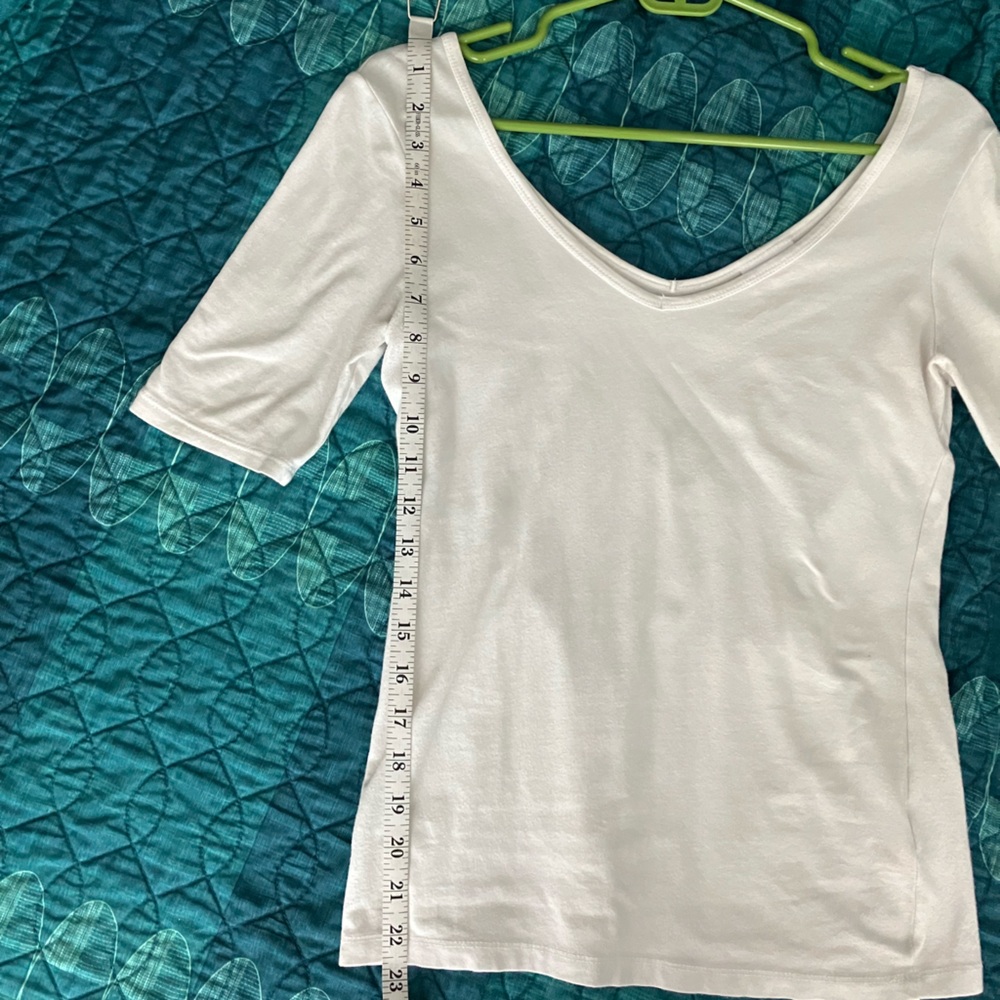 ALLOY White Mid-long Sleeve Tee - Picture 3 of 9